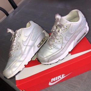 Nike Air max (Silver) 6.5Y